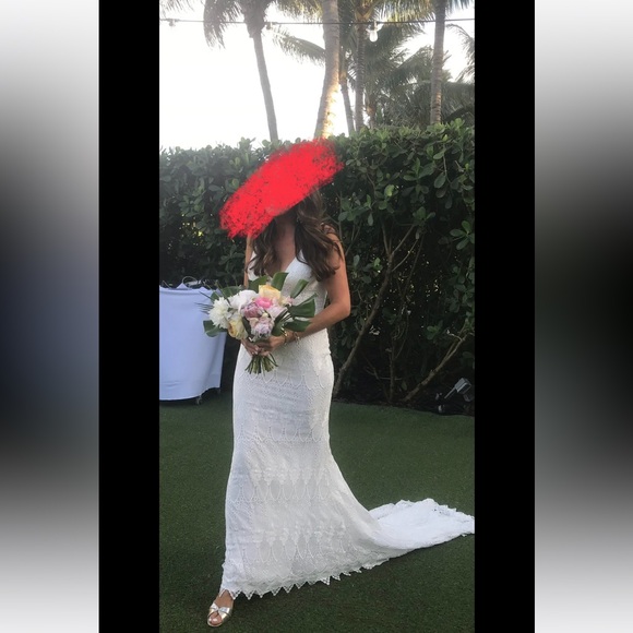 Made With Love wedding dress. - Picture 9 of 9